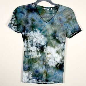 Ice dyed tie dyed upcycled multicolor green V neck cotton  UNIQLO top